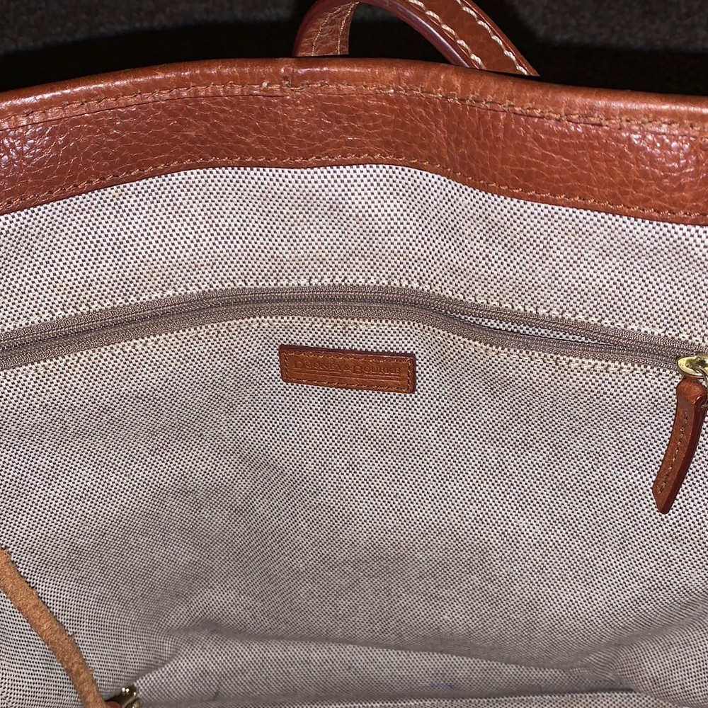 Dooney & Bourke Iconic Logo Shoulder Bag - Picture 11 of 12